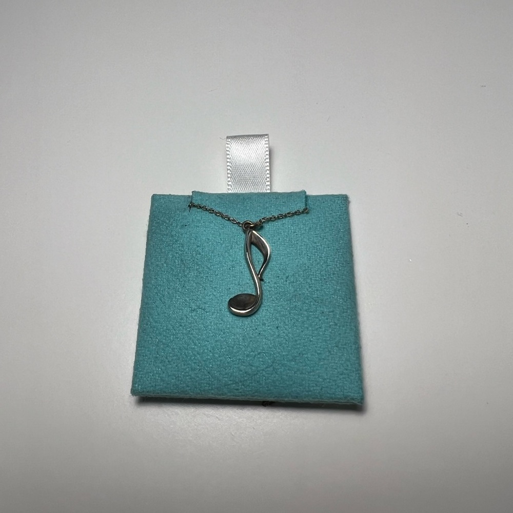 Tiffany & Co. Sterling Silver Paloma Picasso 8th Musical Note Pendant Necklace